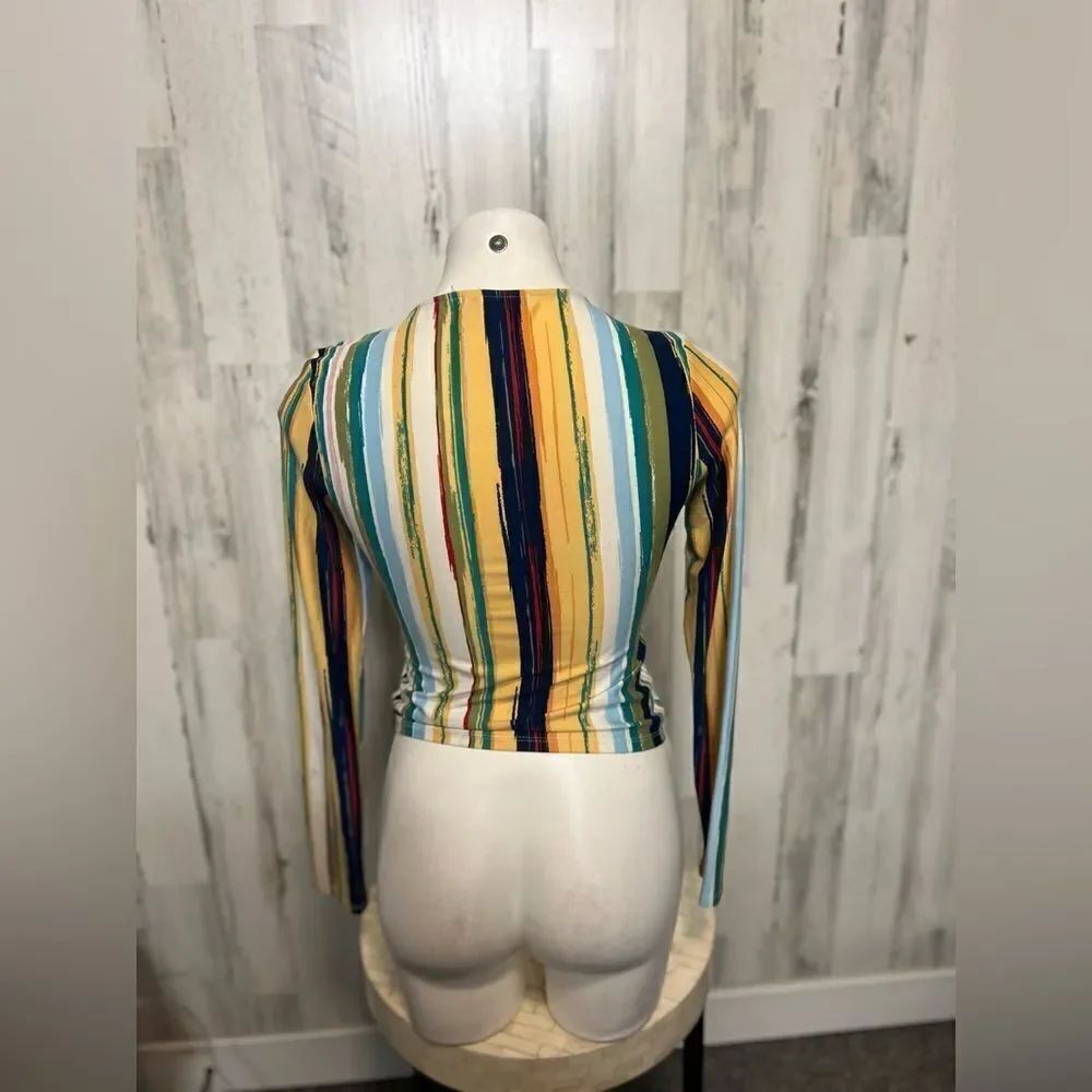 Stripped top  - Picture 2 of 6